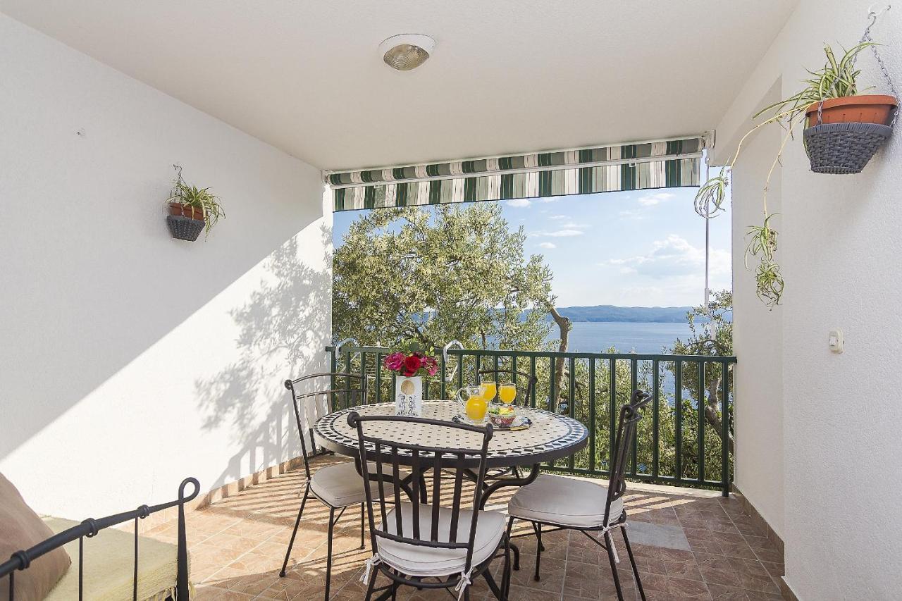 Apartments With A Parking Space Brela, Makarska - 11687 Extérieur photo