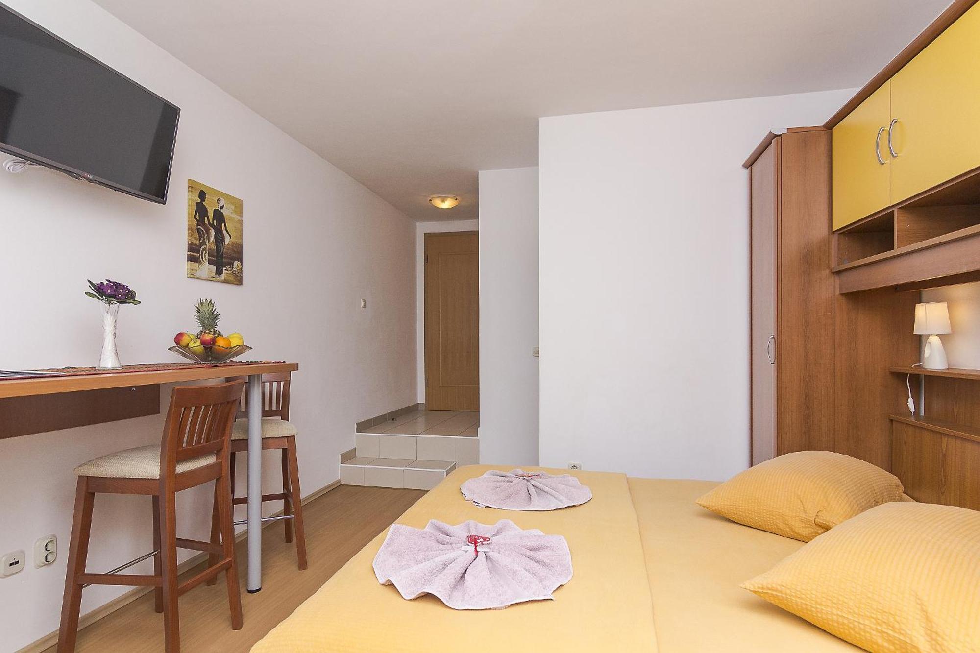 Apartments With A Parking Space Brela, Makarska - 11687 Chambre photo