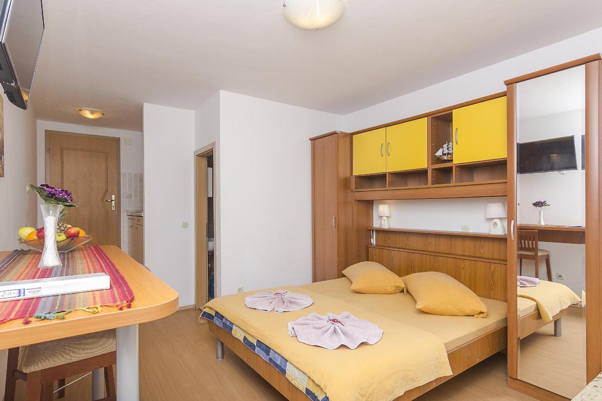 Apartments With A Parking Space Brela, Makarska - 11687 Chambre photo